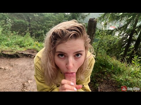❤️ Ragazza ingoia cum dopu un pompino publicu - Eva Elfi ❌ Video anale à noi